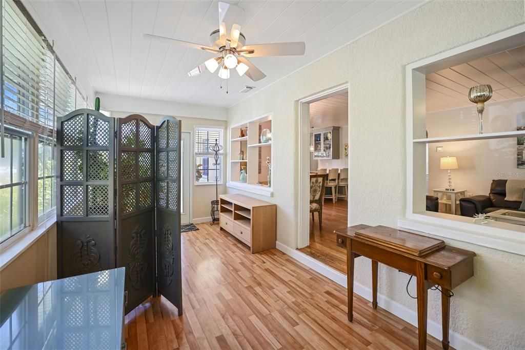 待售: $675,000 (3 贝兹, 2 浴室, 1686 平方英尺)