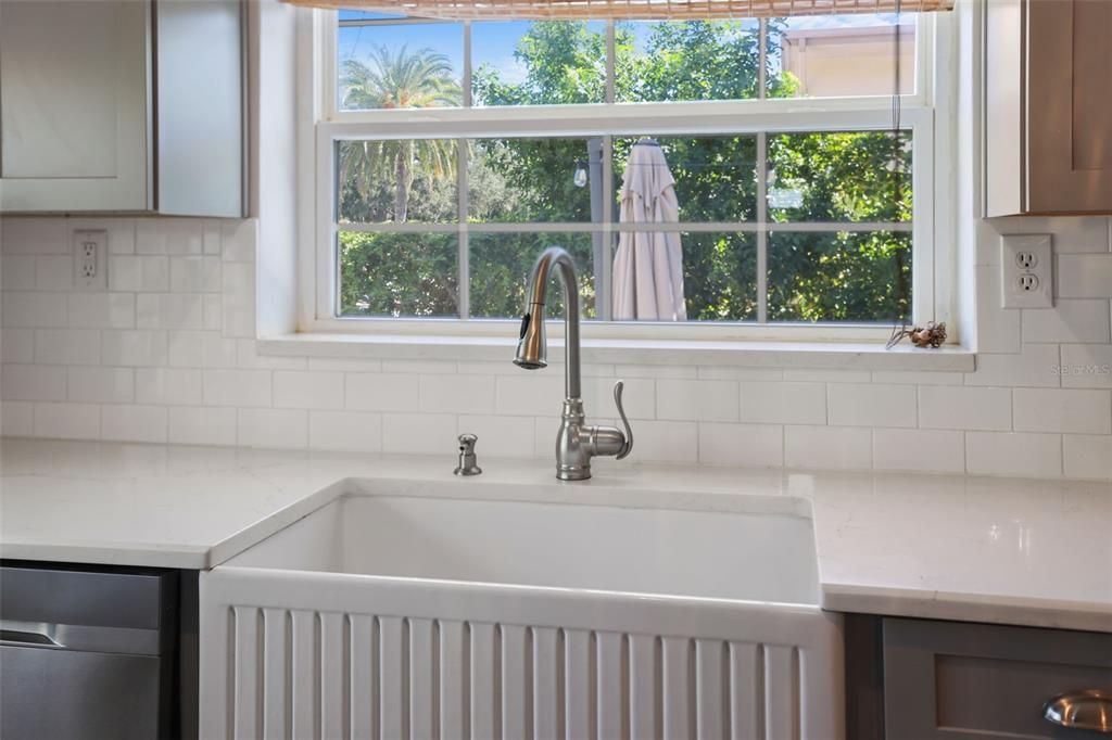 待售: $675,000 (3 贝兹, 2 浴室, 1686 平方英尺)