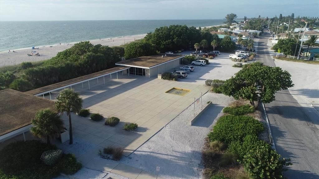 待售: $199,500 (2 贝兹, 1 浴室, 922 平方英尺)