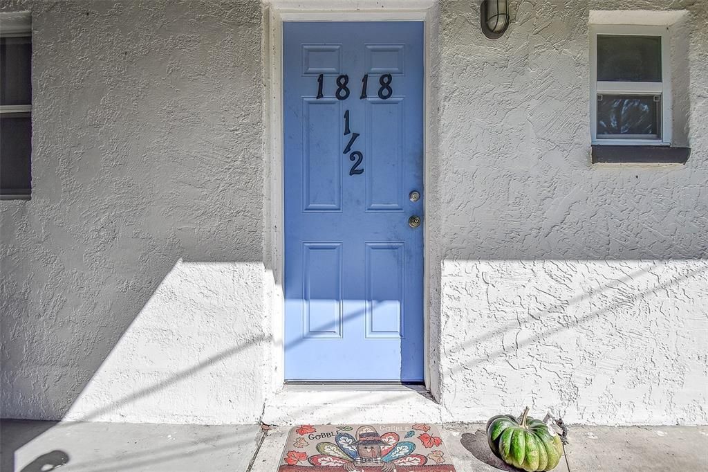 For Sale: $375,000 (6 beds, 0 baths, 1527 Square Feet)