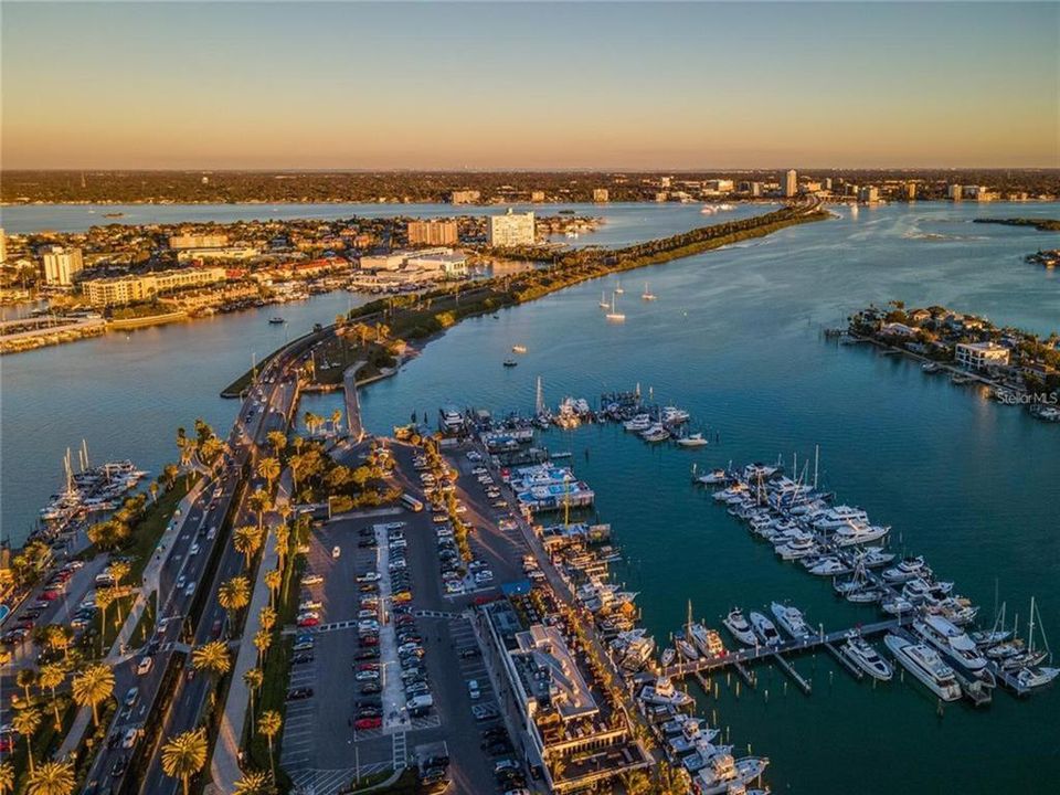 For Sale: $375,000 (6 beds, 0 baths, 1527 Square Feet)