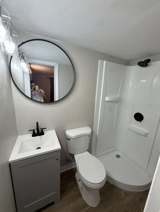 For Sale: $375,000 (6 beds, 0 baths, 1527 Square Feet)