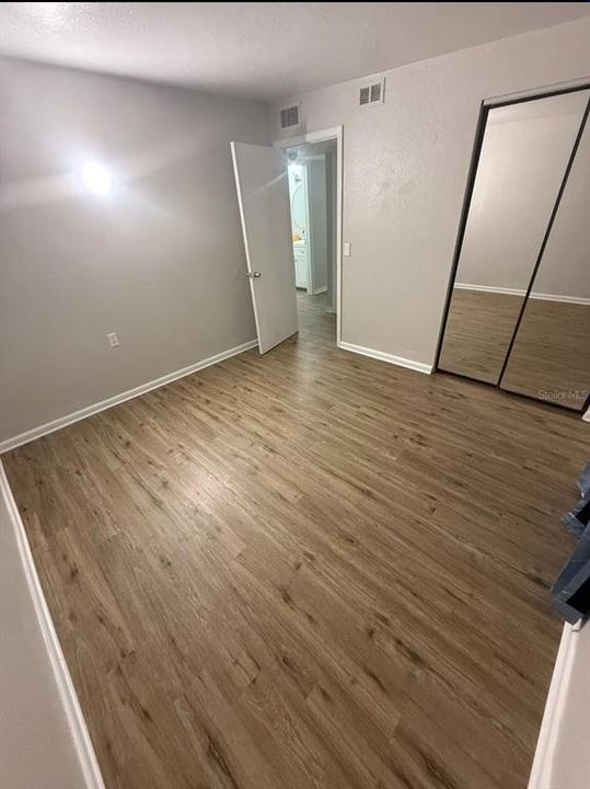 For Sale: $375,000 (6 beds, 0 baths, 1527 Square Feet)