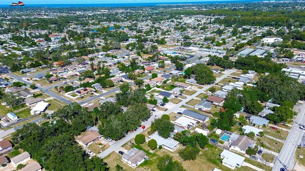 For Sale: $375,000 (6 beds, 0 baths, 1527 Square Feet)