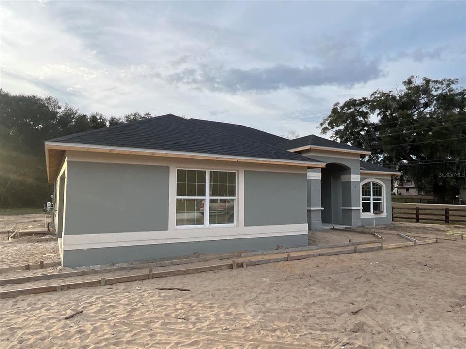 Active With Contract: $398,550 (4 beds, 2 baths, 2330 Square Feet)