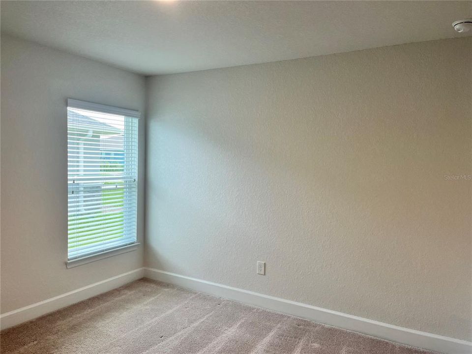 Active With Contract: $398,550 (4 beds, 2 baths, 2330 Square Feet)