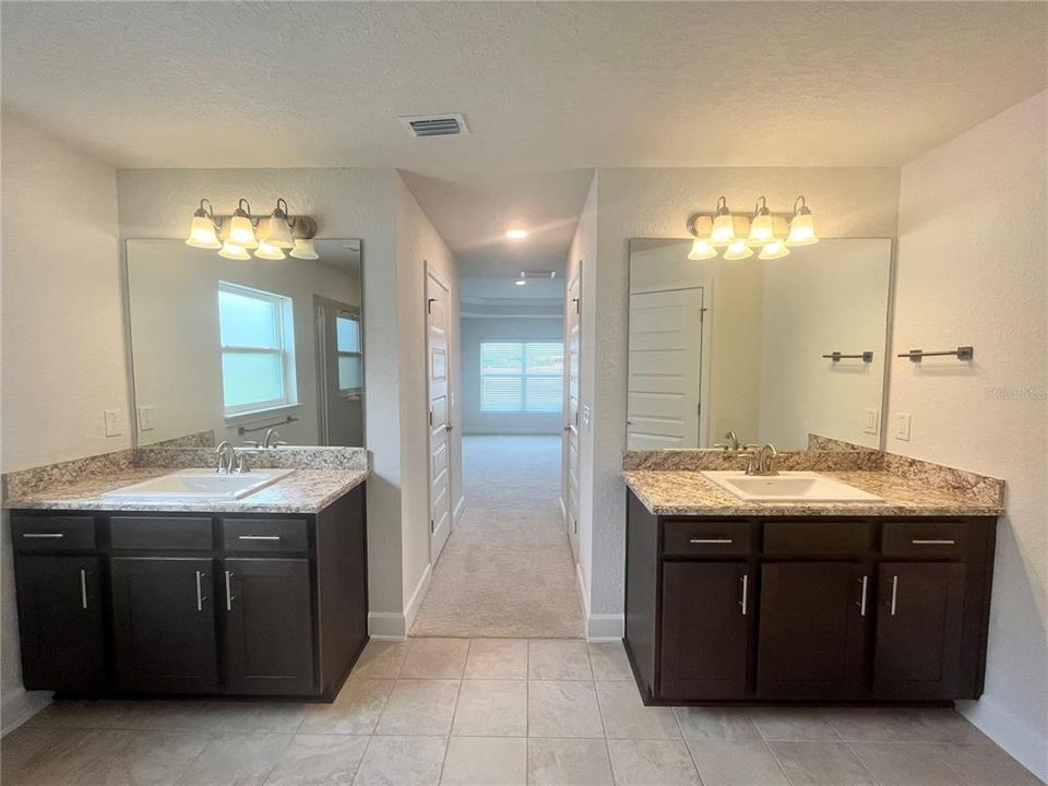 Active With Contract: $398,550 (4 beds, 2 baths, 2330 Square Feet)