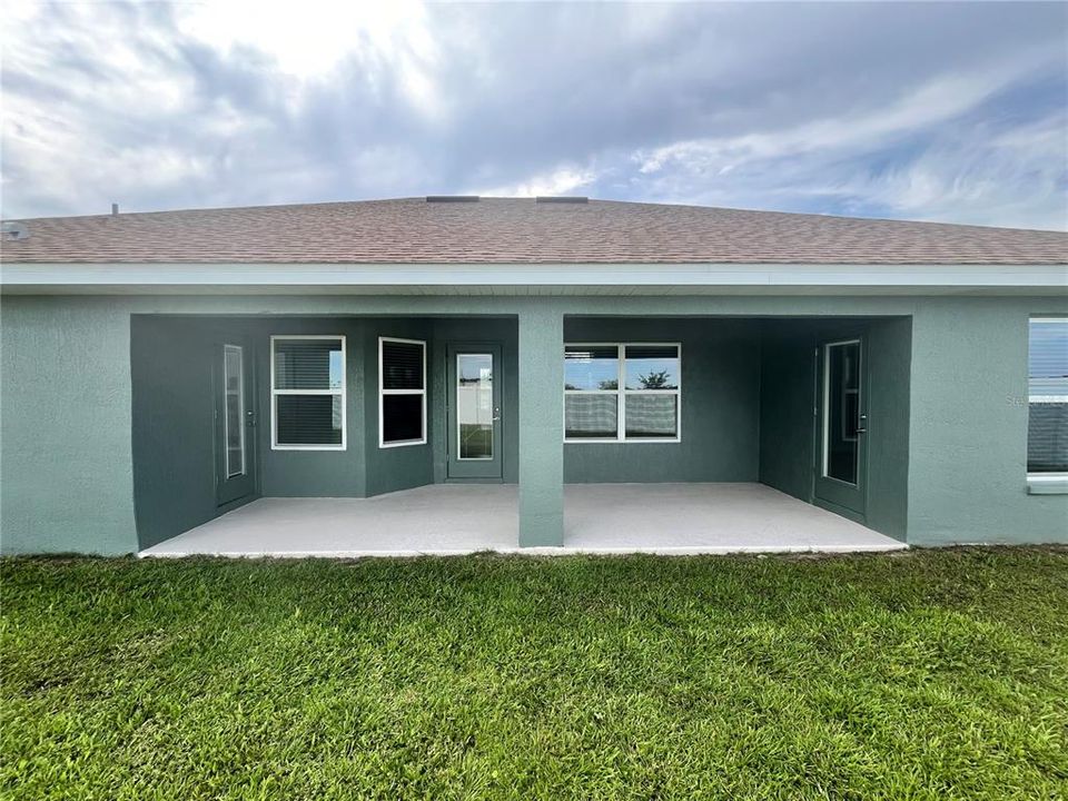 Active With Contract: $398,550 (4 beds, 2 baths, 2330 Square Feet)
