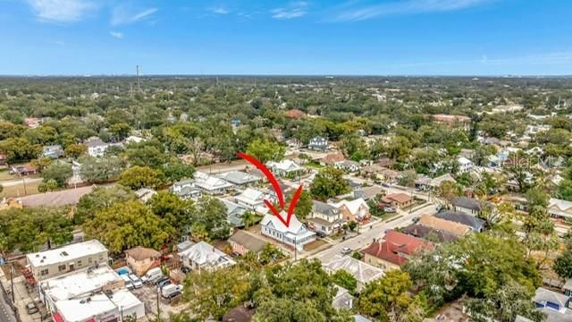 合同活跃: $2,499 (5 贝兹, 2 浴室, 2632 平方英尺)