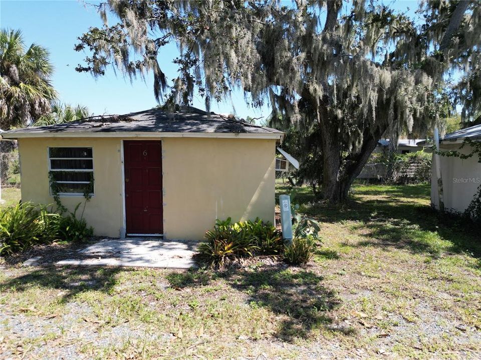 Под контрактом: $495,000 (9 спален, 0 ванн, 892 Квадратных фут)