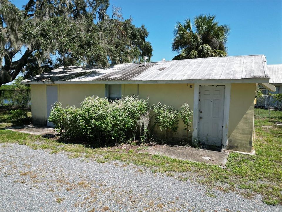 Под контрактом: $495,000 (9 спален, 0 ванн, 892 Квадратных фут)