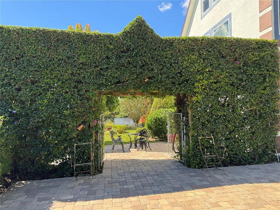 На продажу: $749,900 (4 спален, 3 ванн, 2706 Квадратных фут)