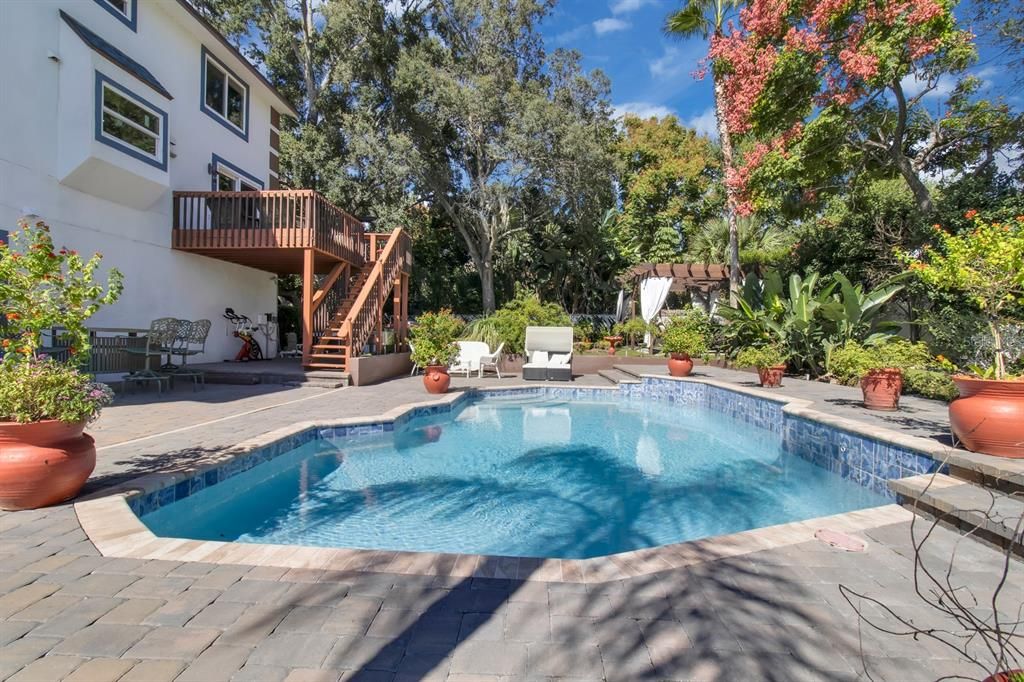 На продажу: $749,900 (4 спален, 3 ванн, 2706 Квадратных фут)