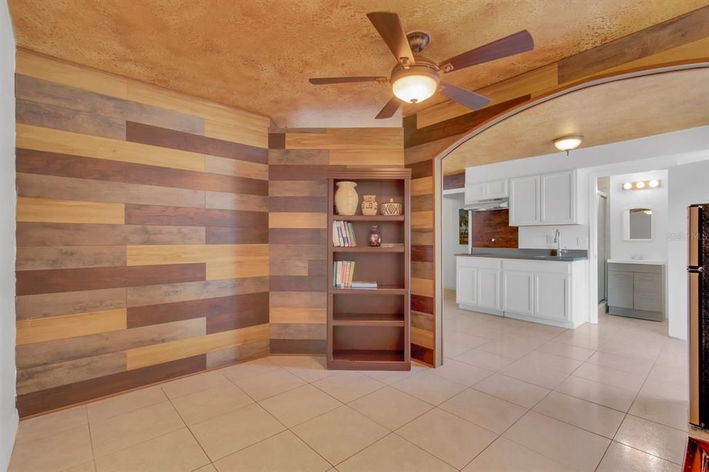 На продажу: $749,900 (4 спален, 3 ванн, 2706 Квадратных фут)