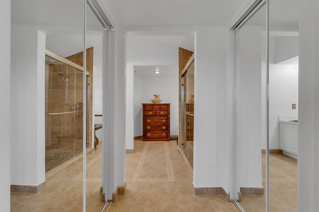 На продажу: $749,900 (4 спален, 3 ванн, 2706 Квадратных фут)