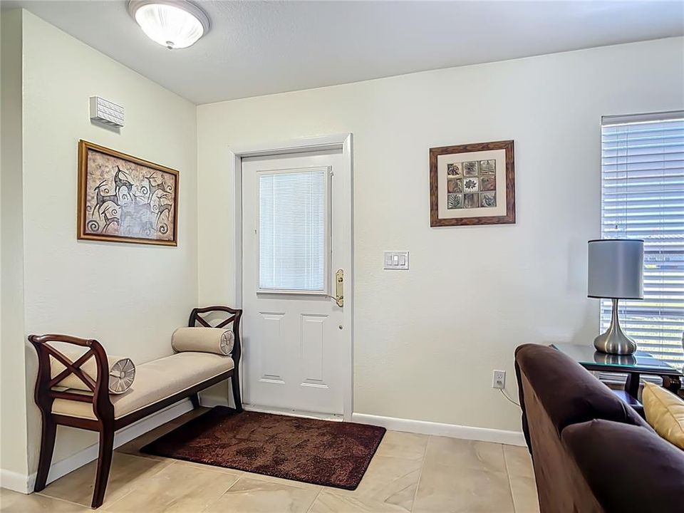 Active With Contract: $320,000 (3 beds, 2 baths, 1428 Square Feet)