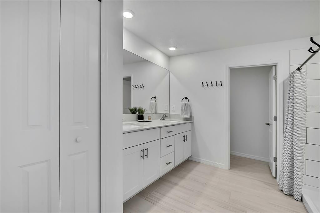 En Venta: $479,900 (6 camas, 3 baños, 3092 Pies cuadrados)