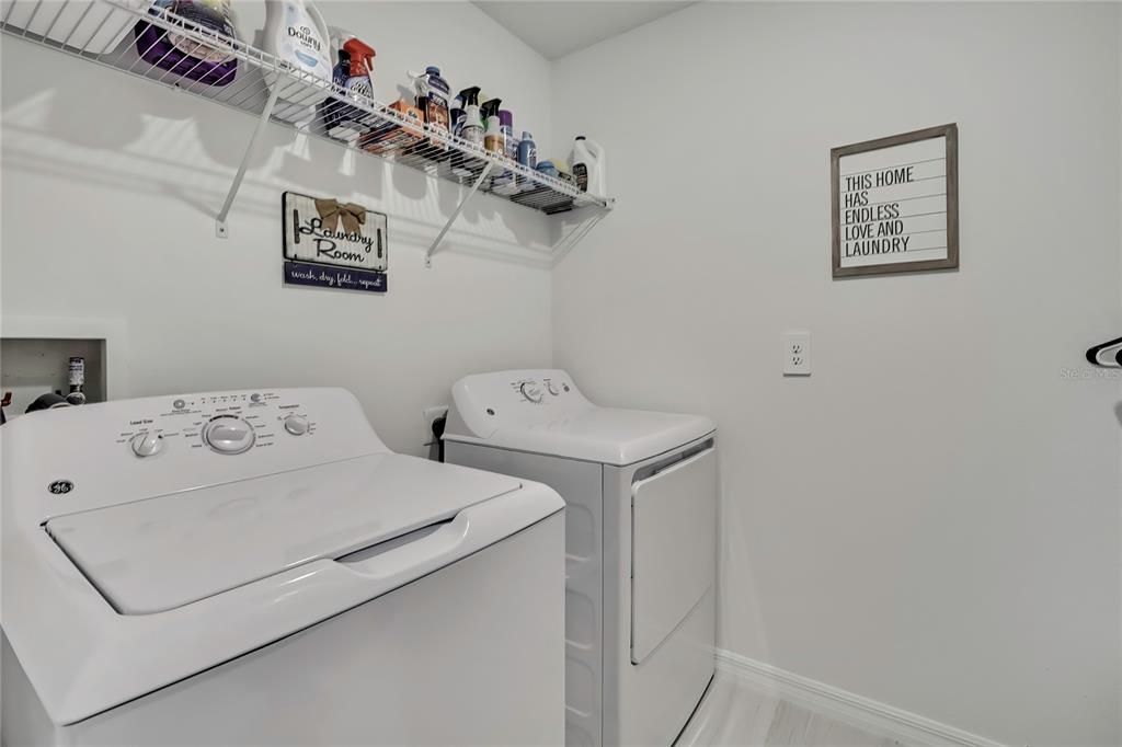 En Venta: $479,900 (6 camas, 3 baños, 3092 Pies cuadrados)