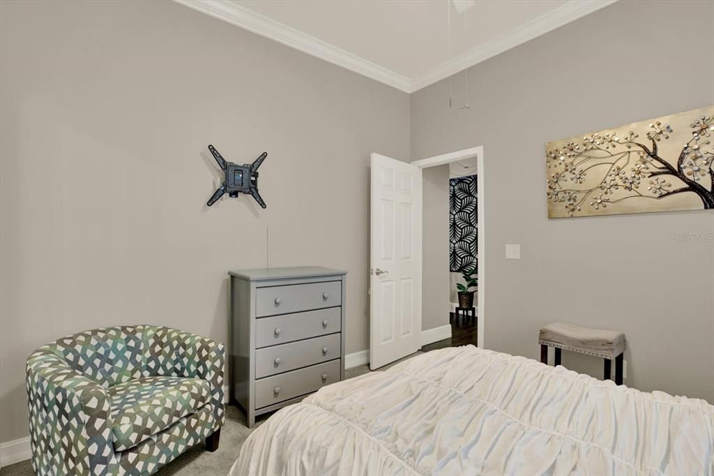 Activo con contrato: $487,000 (4 camas, 2 baños, 1970 Pies cuadrados)