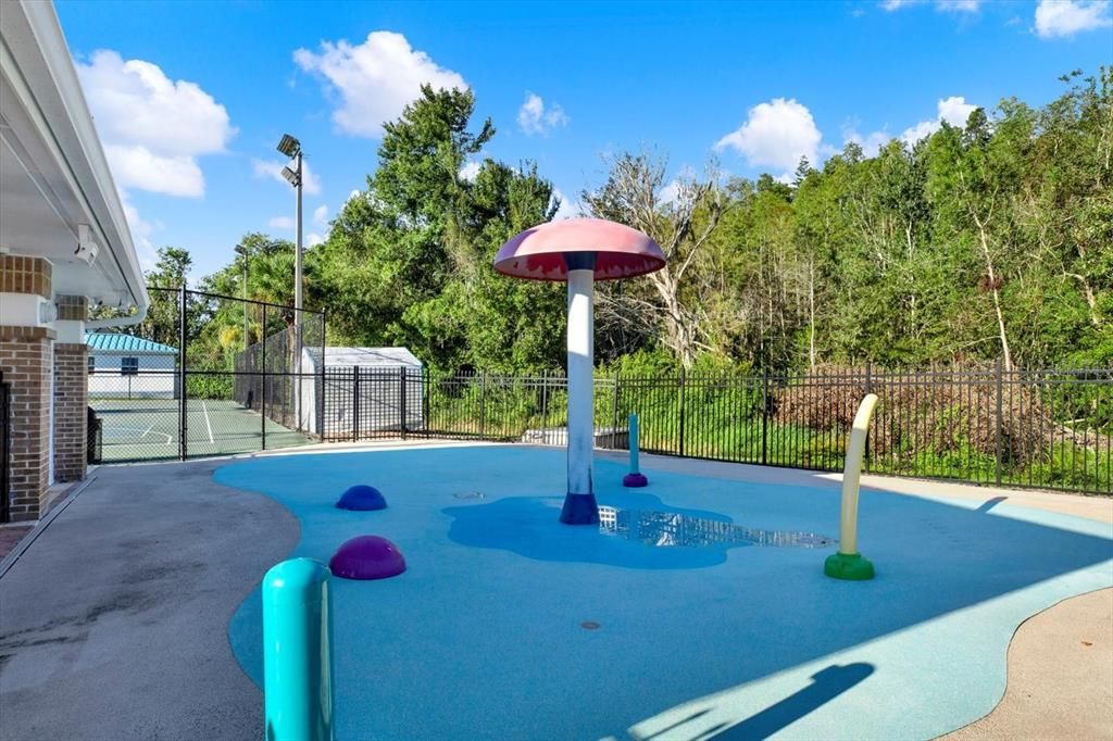 Activo con contrato: $487,000 (4 camas, 2 baños, 1970 Pies cuadrados)