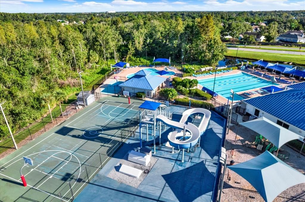 Activo con contrato: $487,000 (4 camas, 2 baños, 1970 Pies cuadrados)