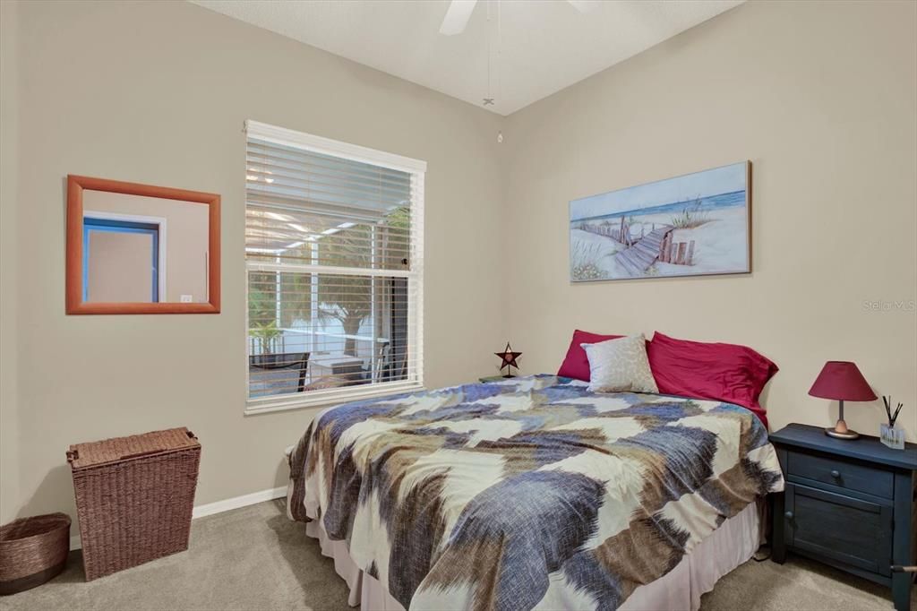 Activo con contrato: $487,000 (4 camas, 2 baños, 1970 Pies cuadrados)