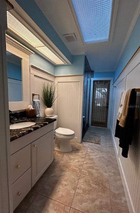 En Venta: $475,000 (4 camas, 2 baños, 1904 Pies cuadrados)