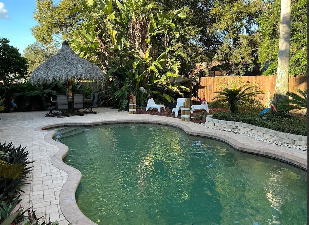 En Venta: $475,000 (4 camas, 2 baños, 1904 Pies cuadrados)