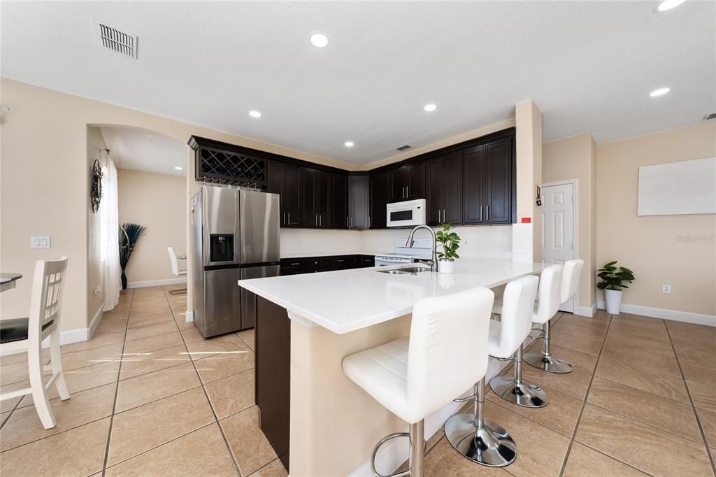 For Sale: $650,999 (4 beds, 2 baths, 3132 Square Feet)