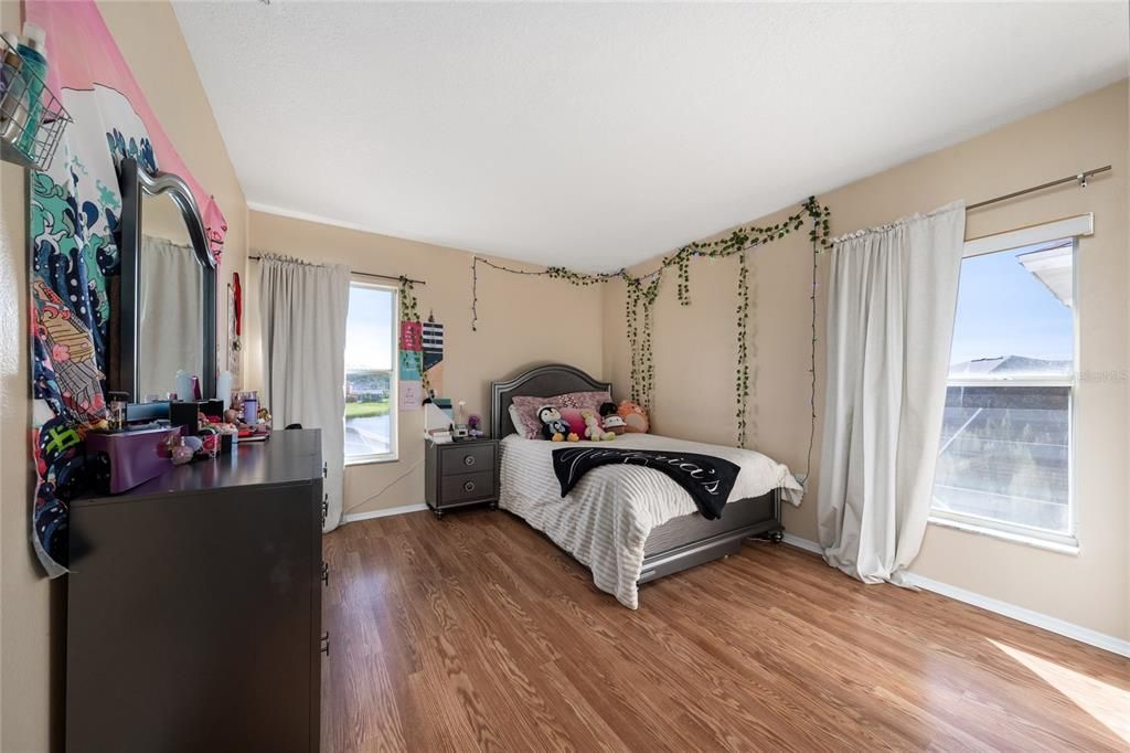 For Sale: $650,999 (4 beds, 2 baths, 3132 Square Feet)