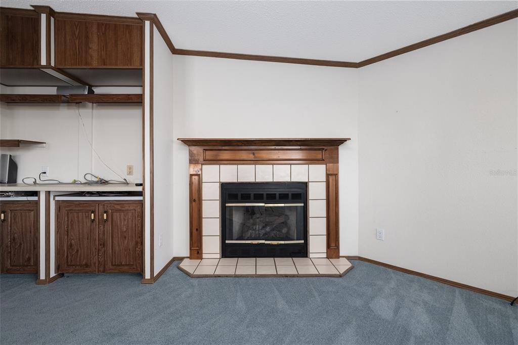 For Sale: $395,000 (2 beds, 2 baths, 1642 Square Feet)