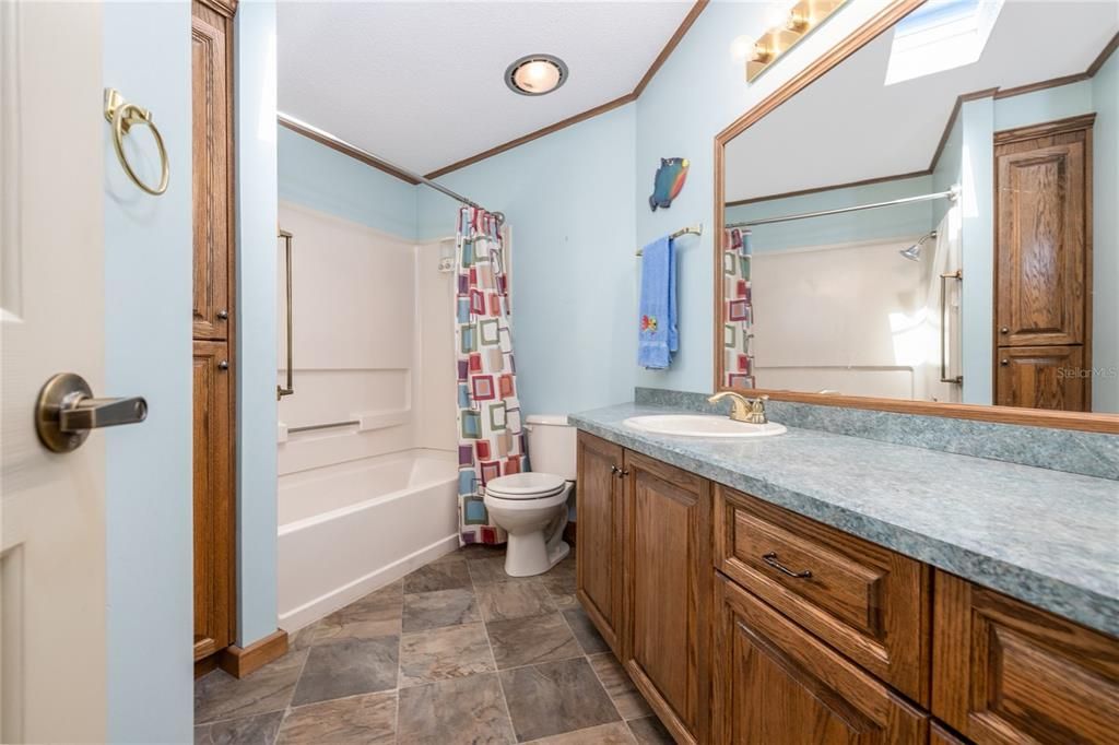 For Sale: $395,000 (2 beds, 2 baths, 1642 Square Feet)