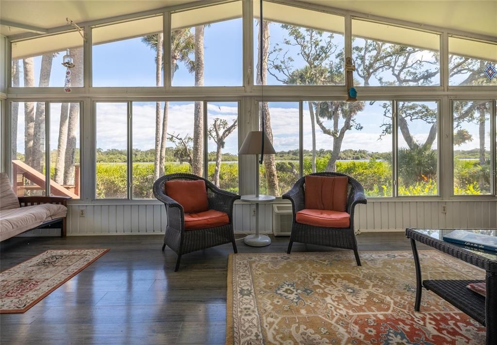 For Sale: $395,000 (2 beds, 2 baths, 1642 Square Feet)