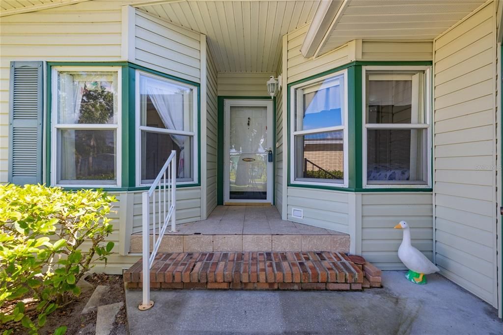 For Sale: $395,000 (2 beds, 2 baths, 1642 Square Feet)