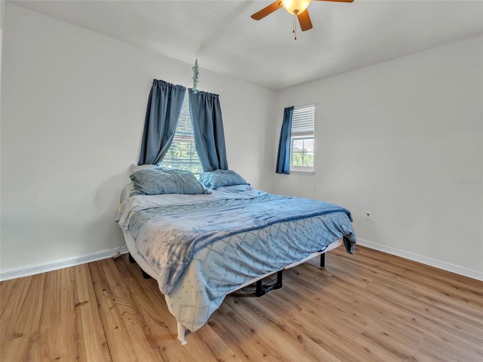 Activo con contrato: $225,000 (2 camas, 2 baños, 1260 Pies cuadrados)