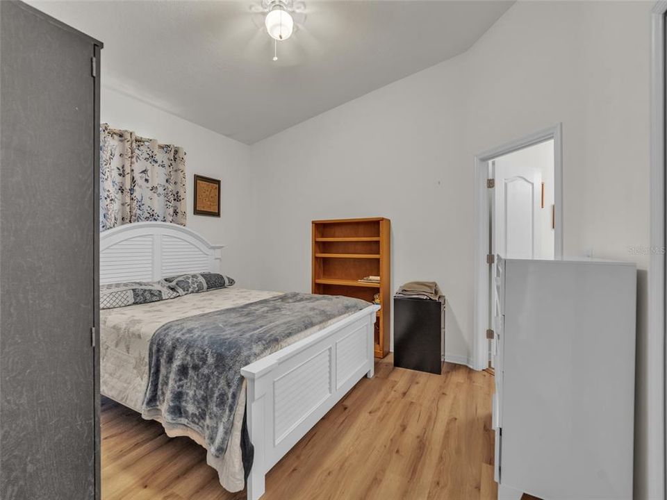 Activo con contrato: $225,000 (2 camas, 2 baños, 1260 Pies cuadrados)