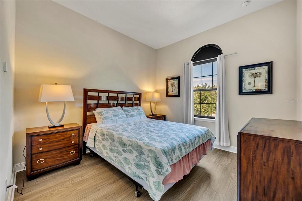 На продажу: $298,000 (3 спален, 2 ванн, 1632 Квадратных фут)