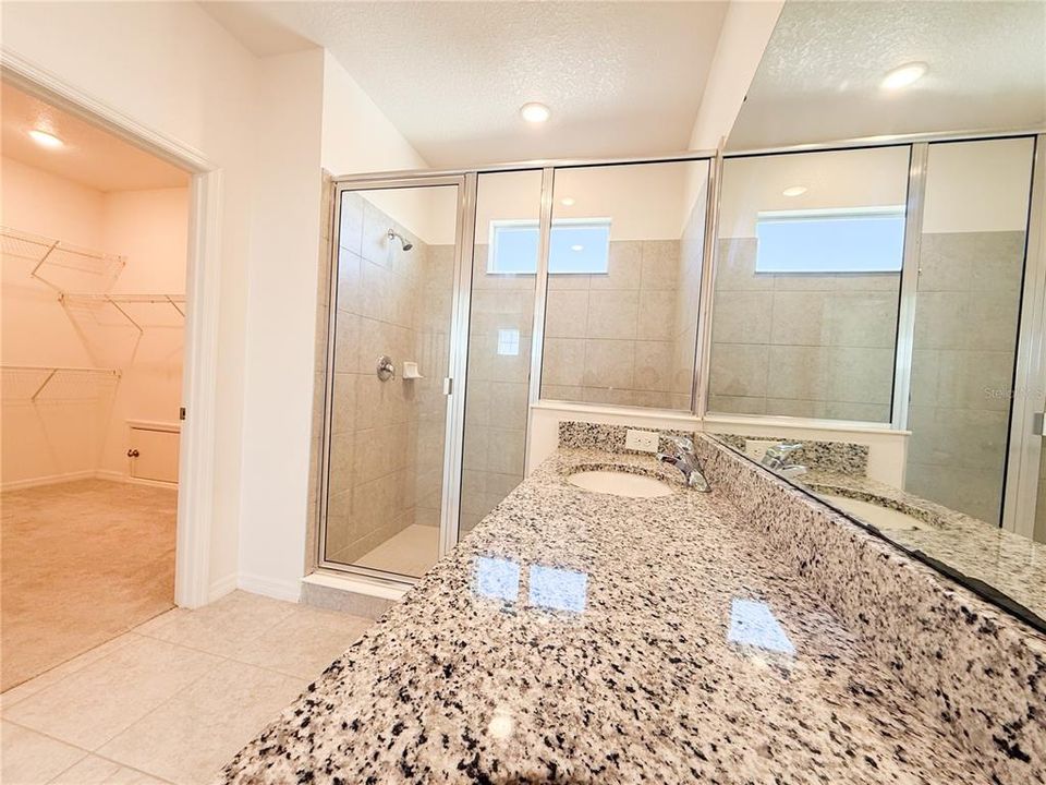 En Renta: $2,800 (4 camas, 3 baños, 2436 Pies cuadrados)