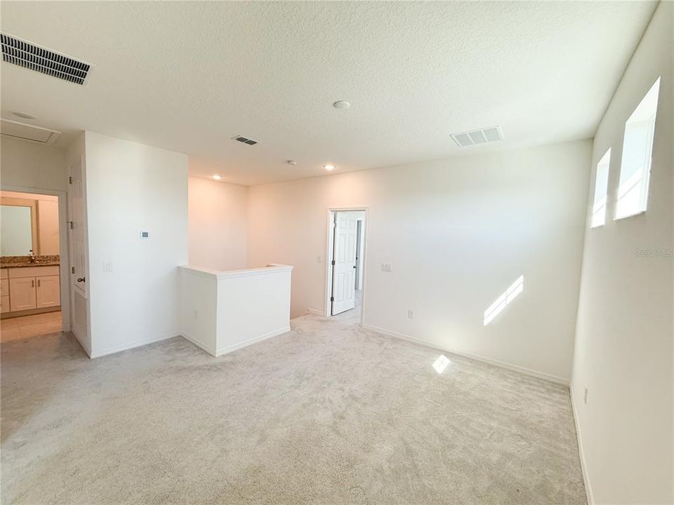 En Renta: $2,800 (4 camas, 3 baños, 2436 Pies cuadrados)