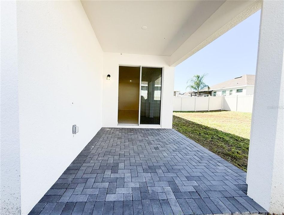 En Renta: $2,800 (4 camas, 3 baños, 2436 Pies cuadrados)