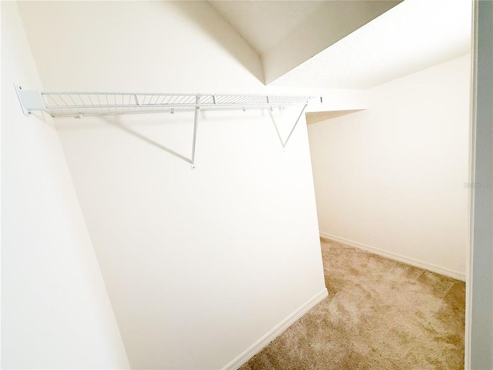 En Renta: $2,800 (4 camas, 3 baños, 2436 Pies cuadrados)