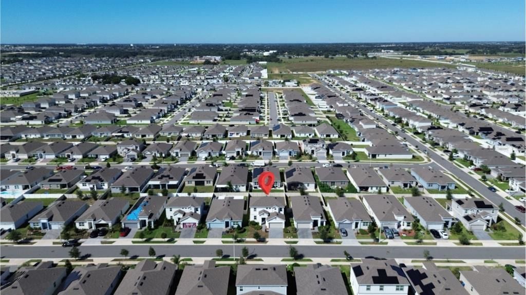 En Renta: $2,800 (4 camas, 3 baños, 2436 Pies cuadrados)