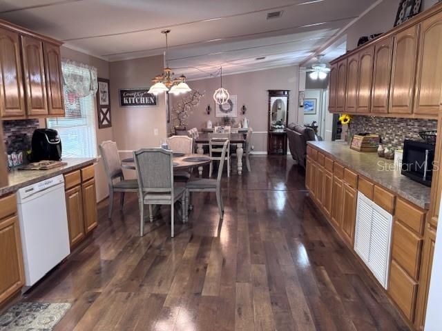 待售: $234,000 (3 贝兹, 2 浴室, 1512 平方英尺)