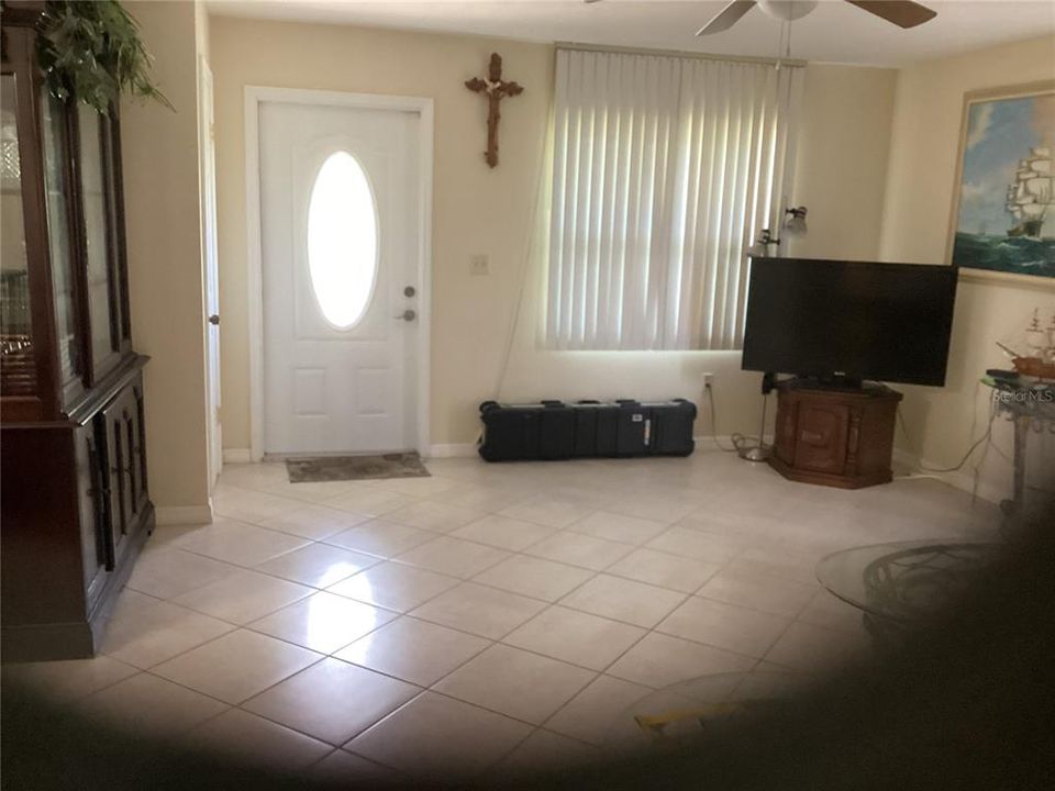 En Venta: $309,999 (3 camas, 2 baños, 1148 Pies cuadrados)