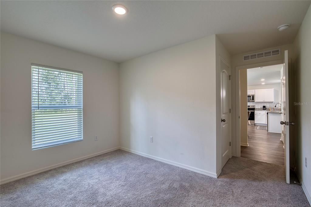 For Sale: $315,000 (4 beds, 3 baths, 1969 Square Feet)