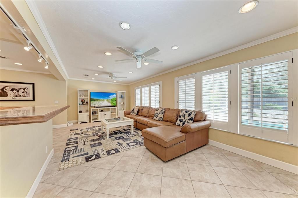 Active With Contract: $775,000 (3 beds, 3 baths, 2326 Square Feet)