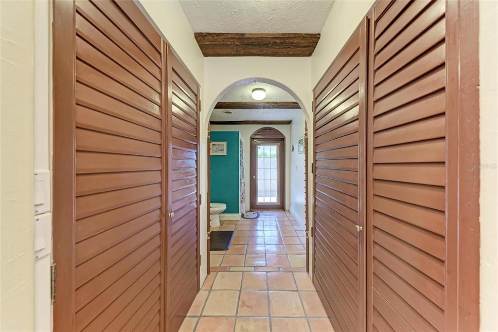 Active With Contract: $775,000 (3 beds, 3 baths, 2326 Square Feet)