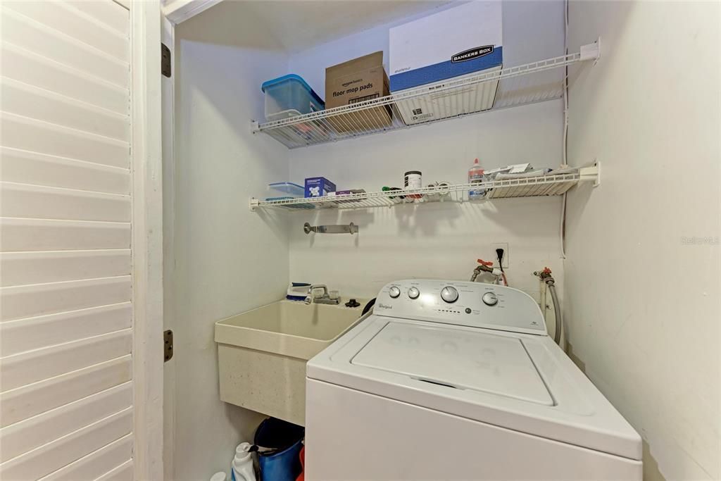 Active With Contract: $775,000 (3 beds, 3 baths, 2326 Square Feet)