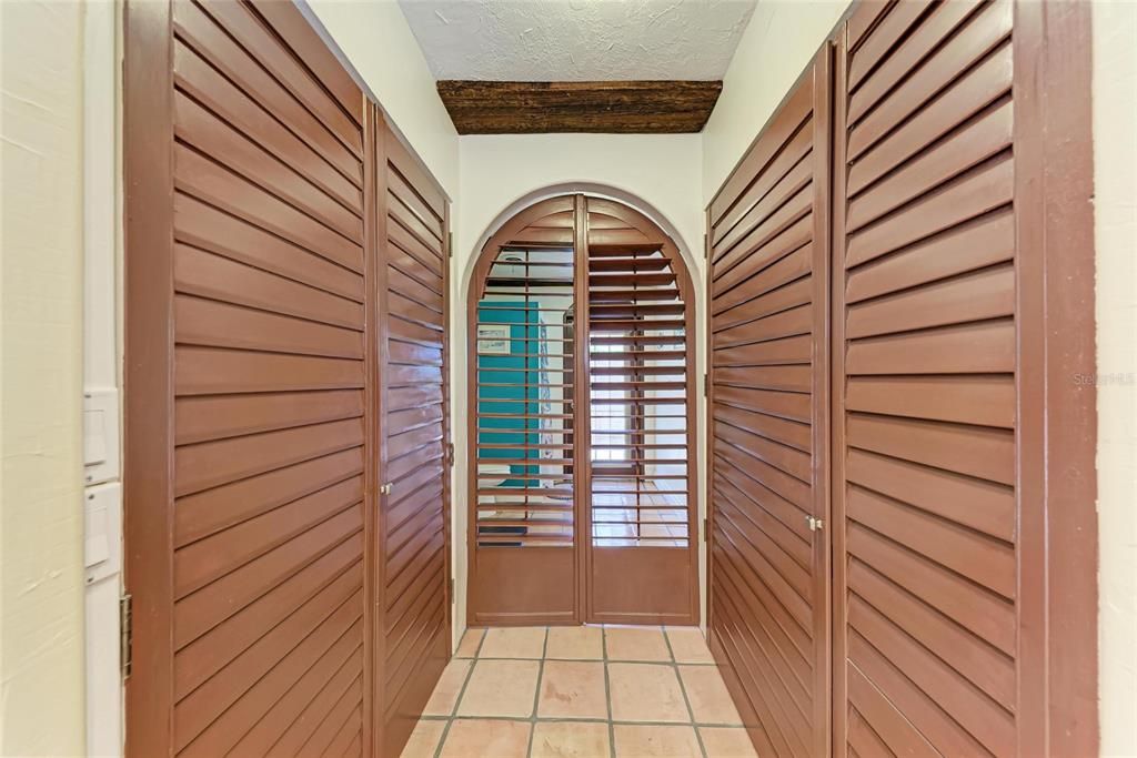 Active With Contract: $775,000 (3 beds, 3 baths, 2326 Square Feet)