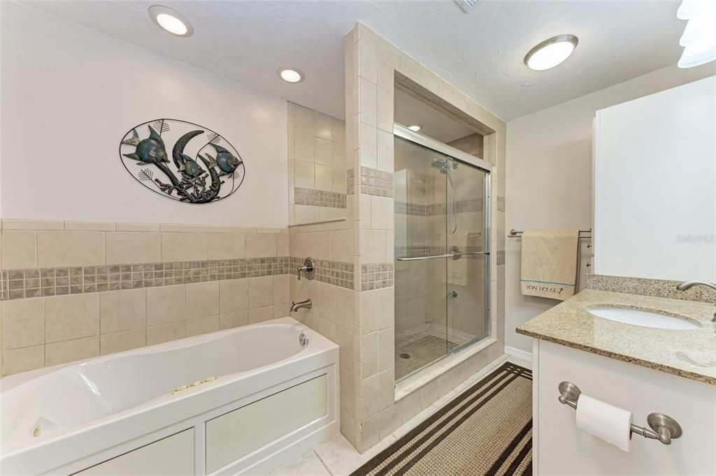 Active With Contract: $775,000 (3 beds, 3 baths, 2326 Square Feet)